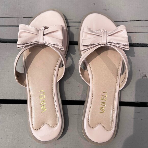 Vaneli Dress Sandal - Patent Leather with bow - Size 7 - Picture 1 of 4